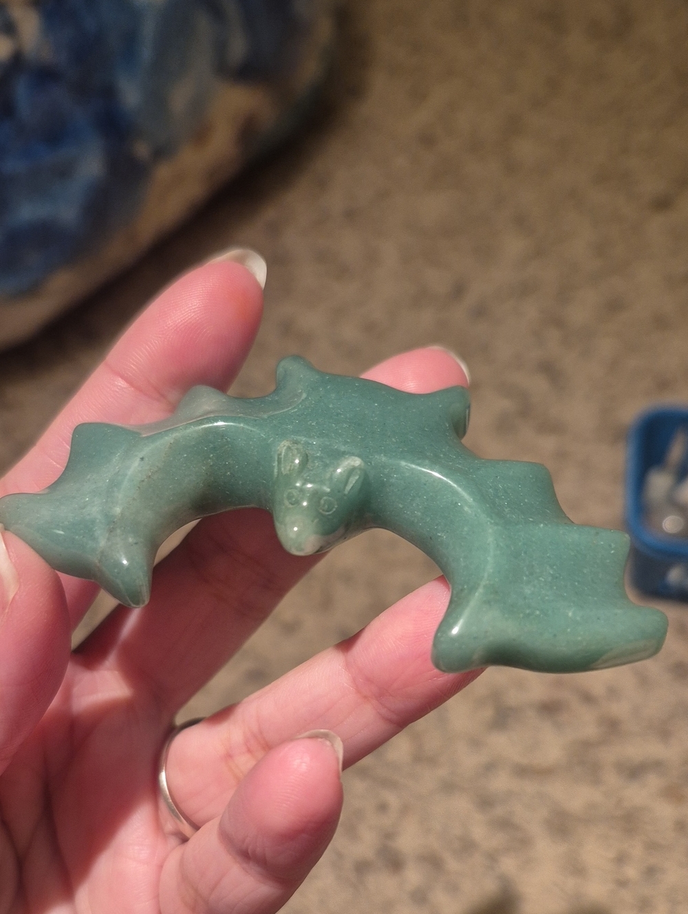 Hand-Carved Green Aventurine Stone Bat Figurine - Decorative Home Accent